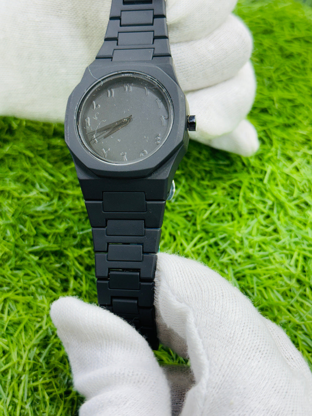 BLACK ARABIC AURA WATCH